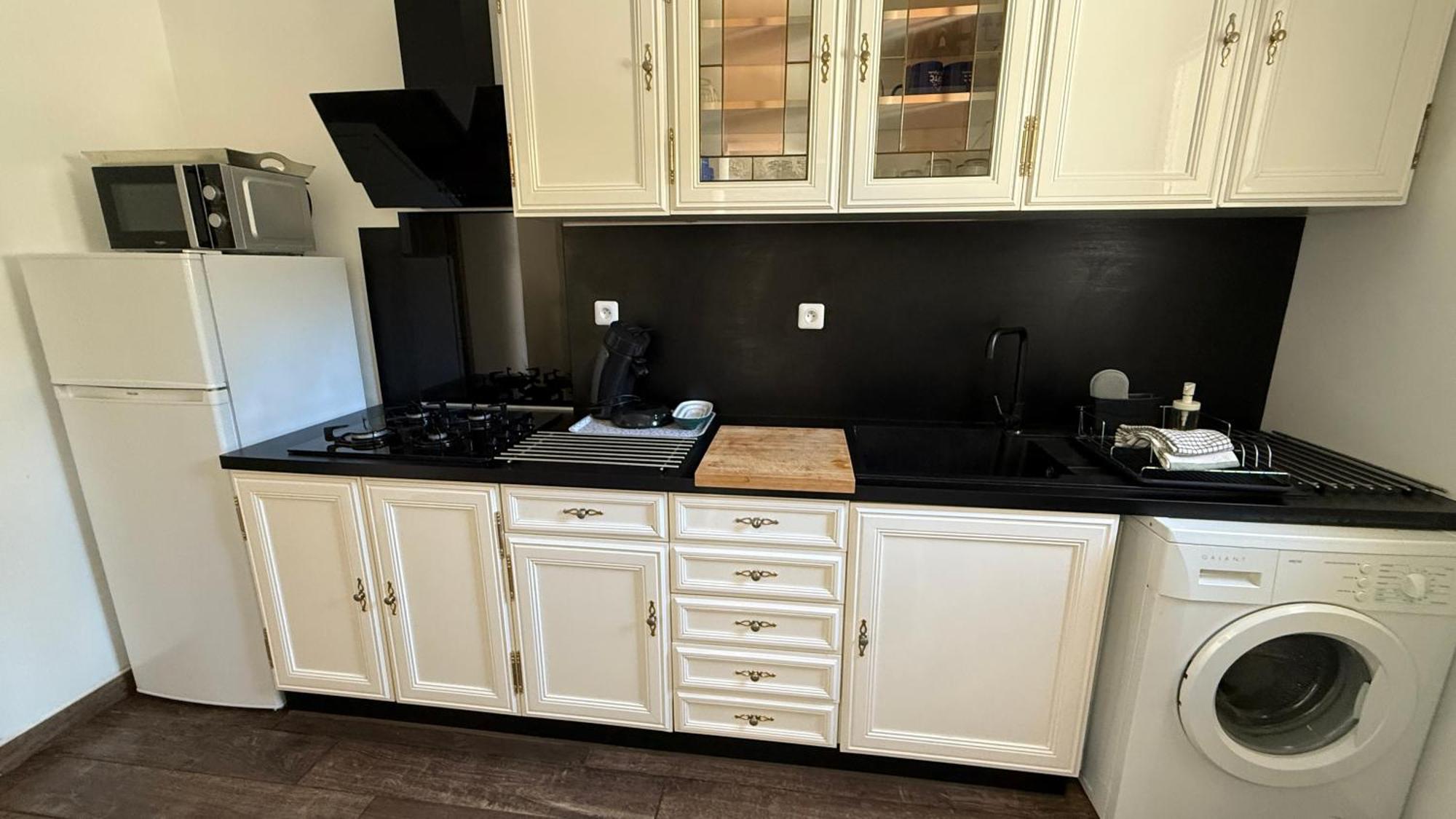 A Casa Corbaia Appartement 40 M2, Jardin Prive, Parking, Proche Centre Ville Et Mer Apartment 40 M2, Private Garden Parking Near Town Center And Sea Port And Airport Bastiya Dış mekan fotoğraf