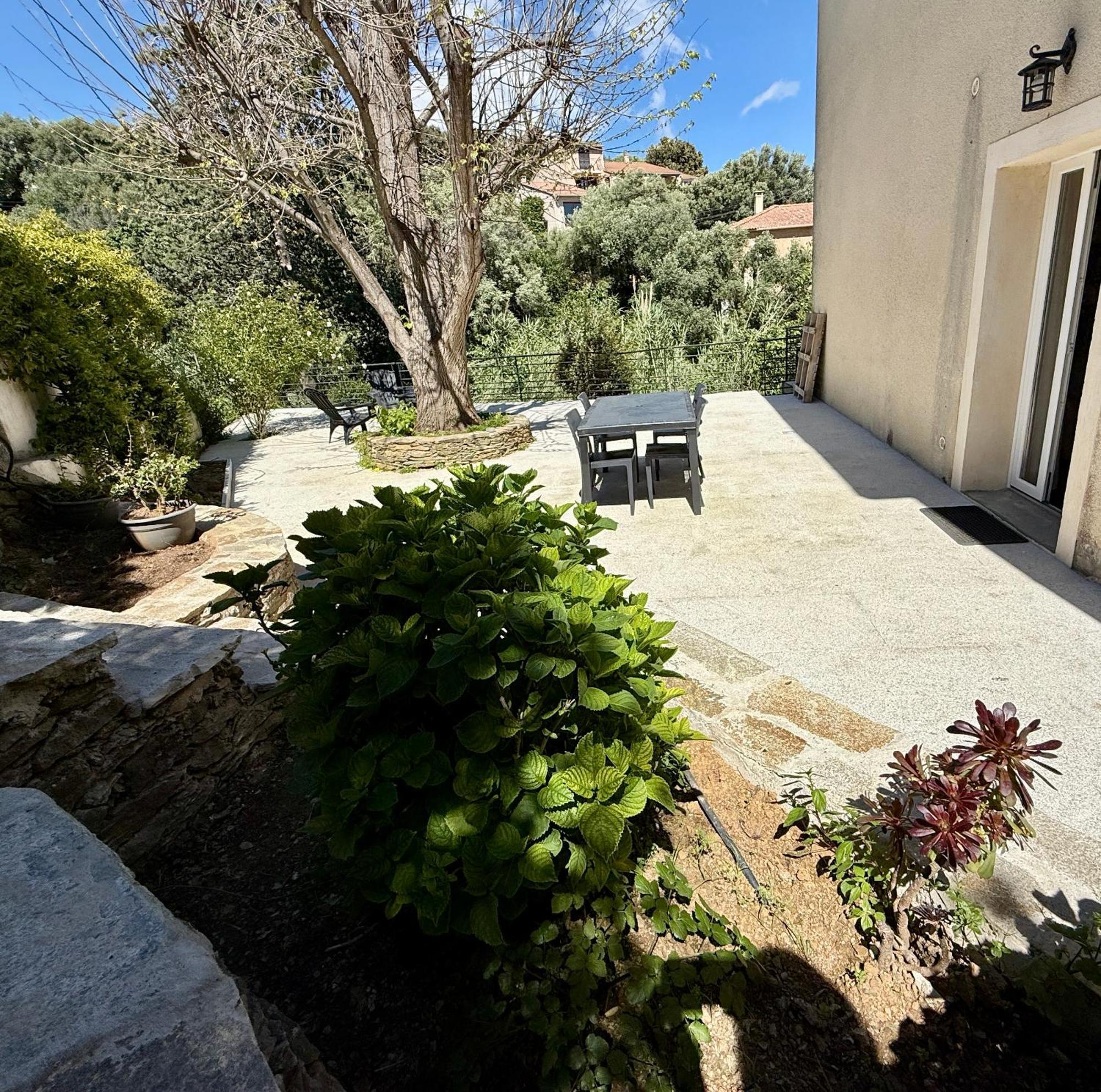 A Casa Corbaia Appartement 40 M2, Jardin Prive, Parking, Proche Centre Ville Et Mer Apartment 40 M2, Private Garden Parking Near Town Center And Sea Port And Airport Bastiya Dış mekan fotoğraf
